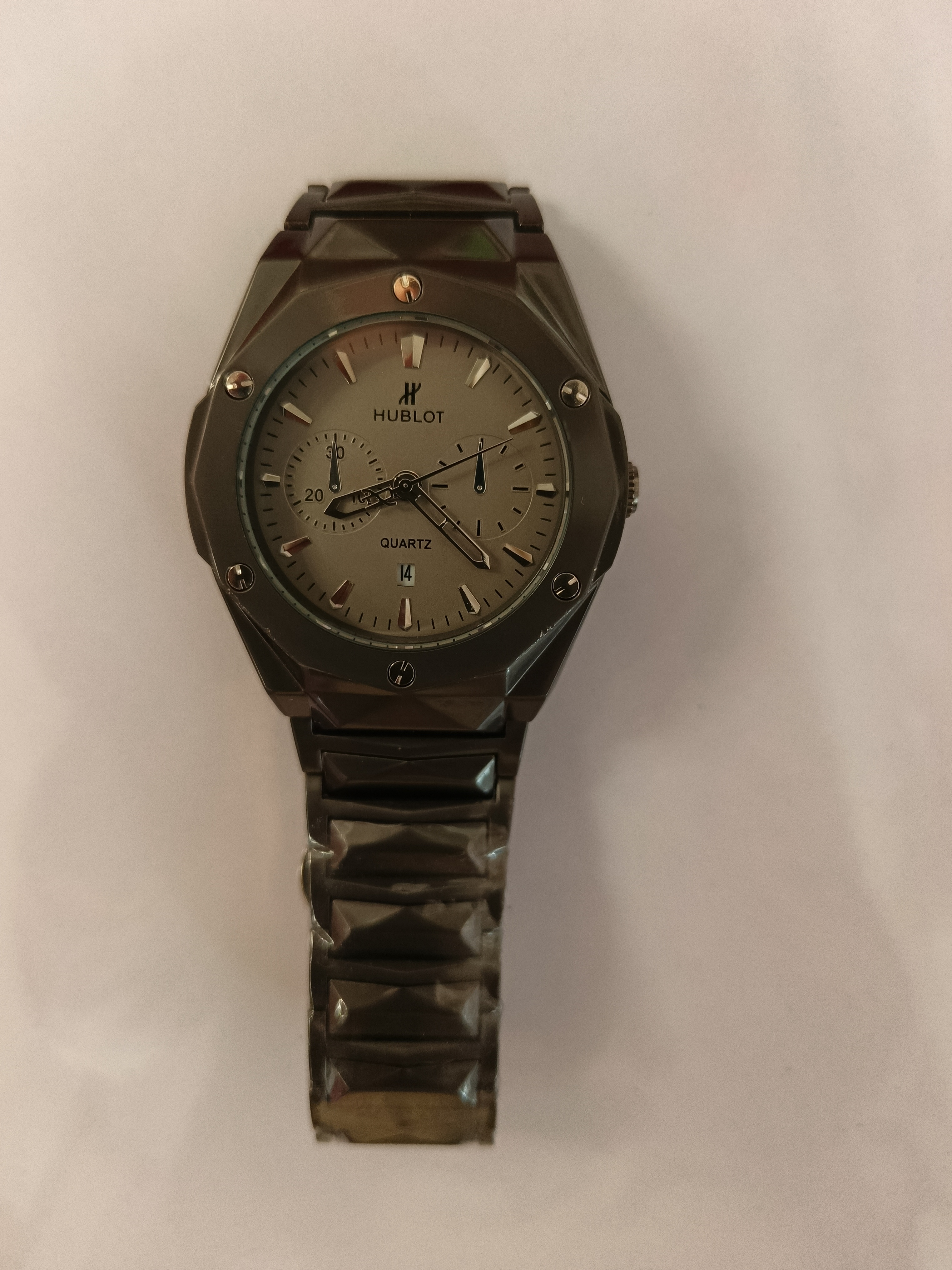  🕒 Hublet Luxury Men’s Watch – Premium Design & Elegant Look